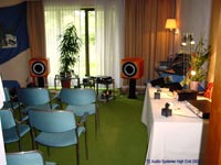 Der Vorfhrraum von TE Audio Systeme im Kempinski Zimmer 123